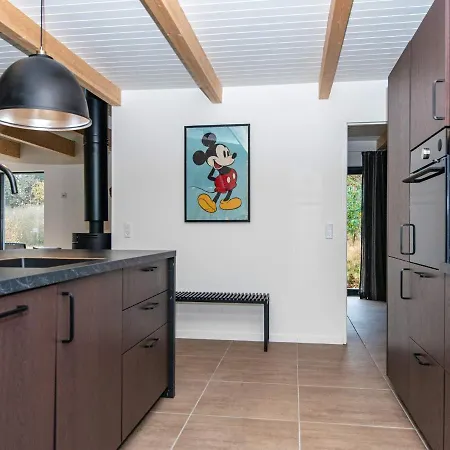 6 Person In Hovborg-by Traum * Hovborg