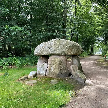 6 Person In Hovborg-by Traum * Hovborg